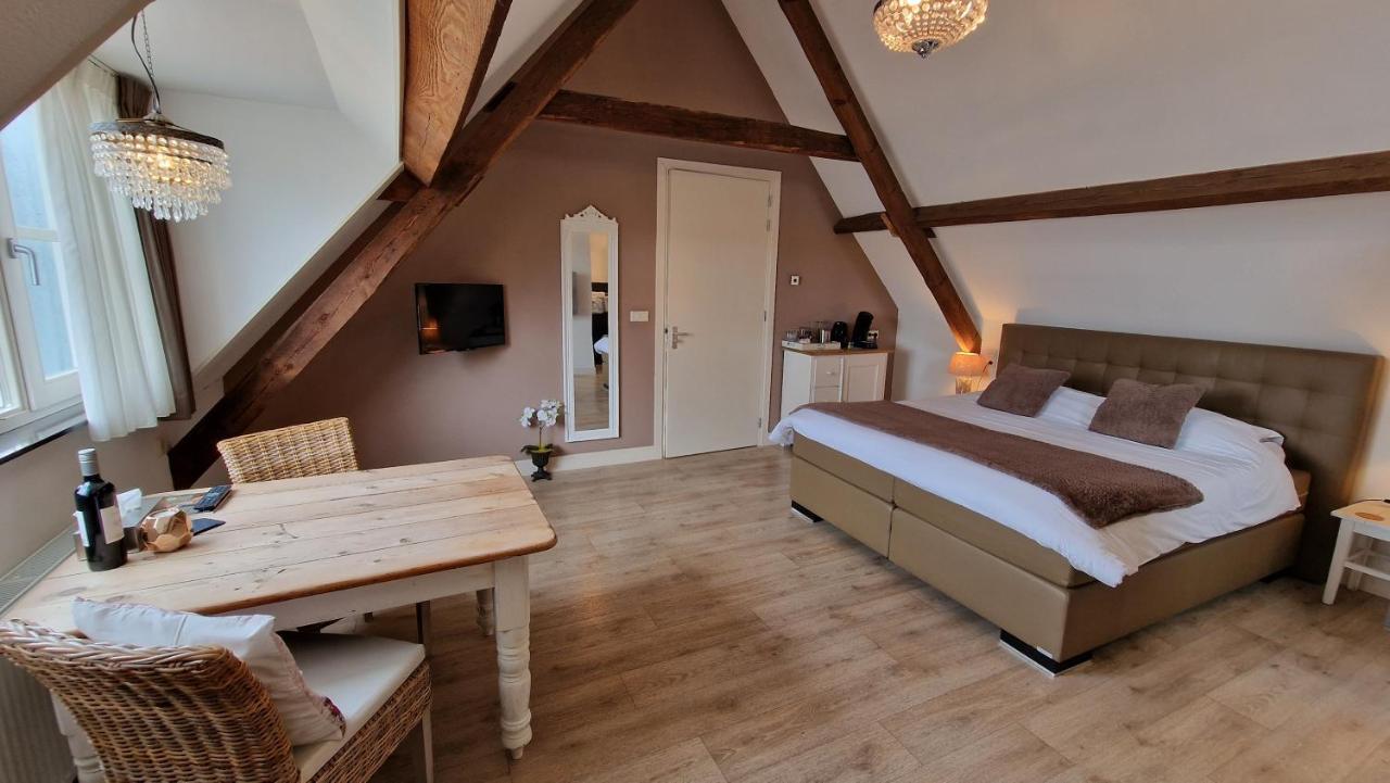 B&B De Droomhoeve นึนชเปท ภายนอก รูปภาพ