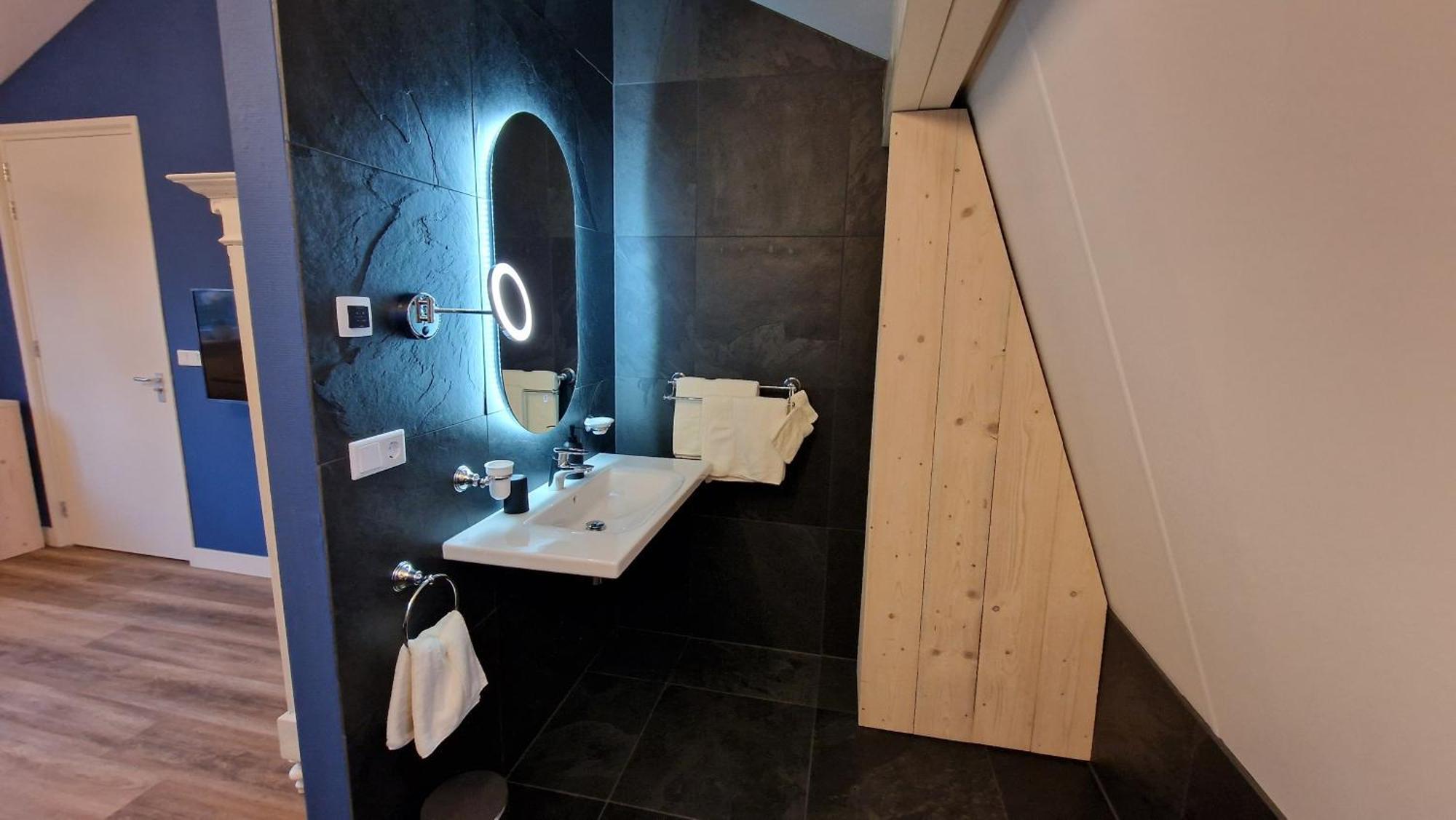 B&B De Droomhoeve นึนชเปท ภายนอก รูปภาพ