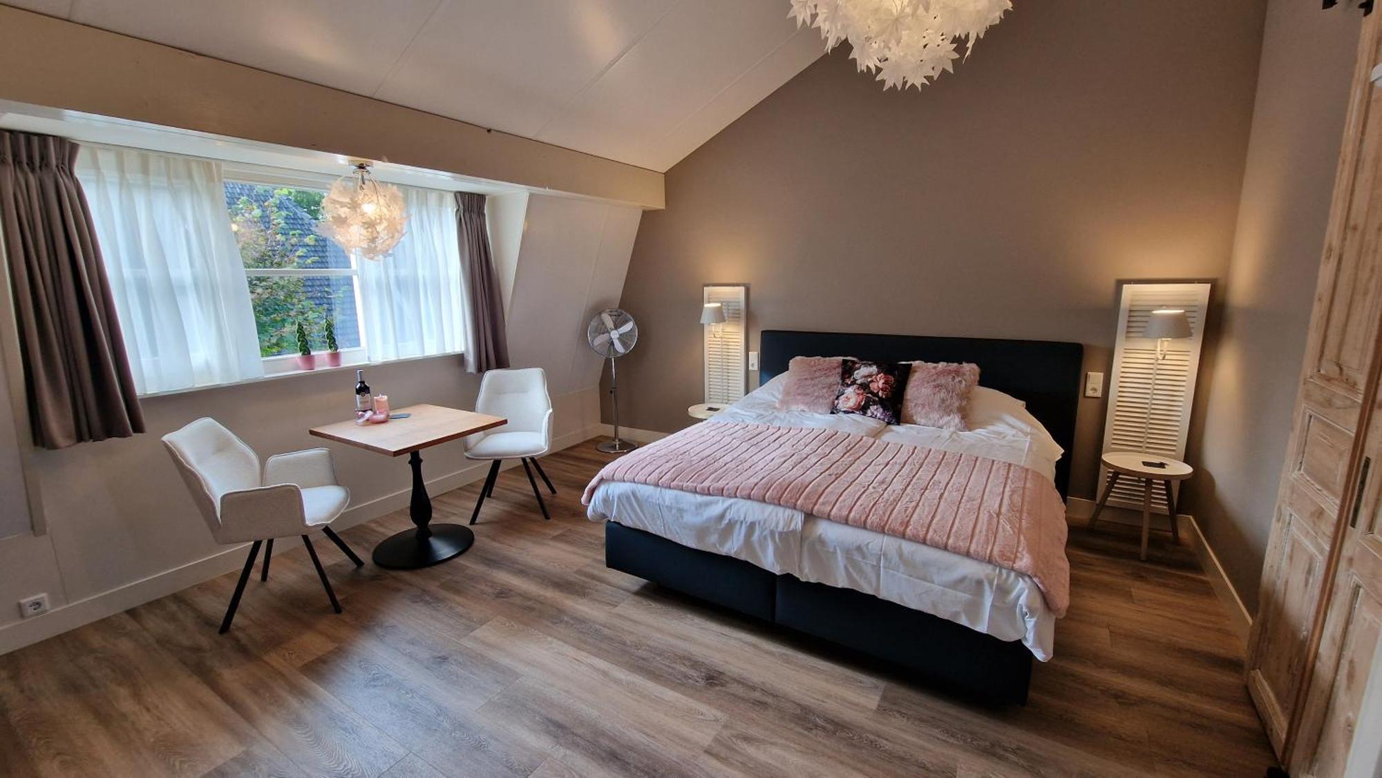 B&B De Droomhoeve นึนชเปท ภายนอก รูปภาพ